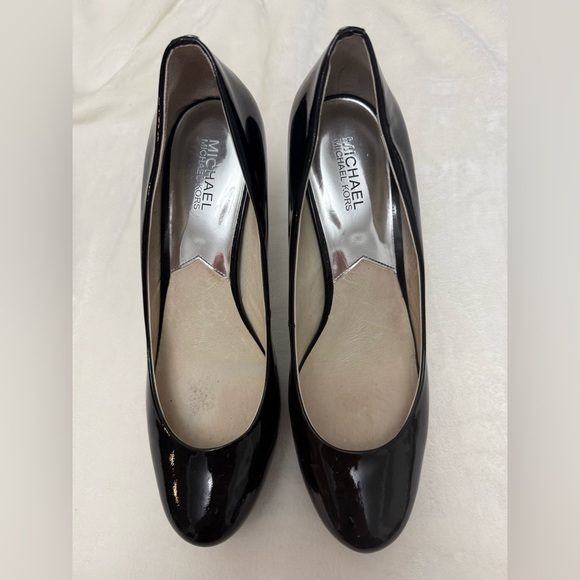 Michael Kors Patent Leather stiletto Heels Size 11 M. Worn Once - Picture 1 of 7
